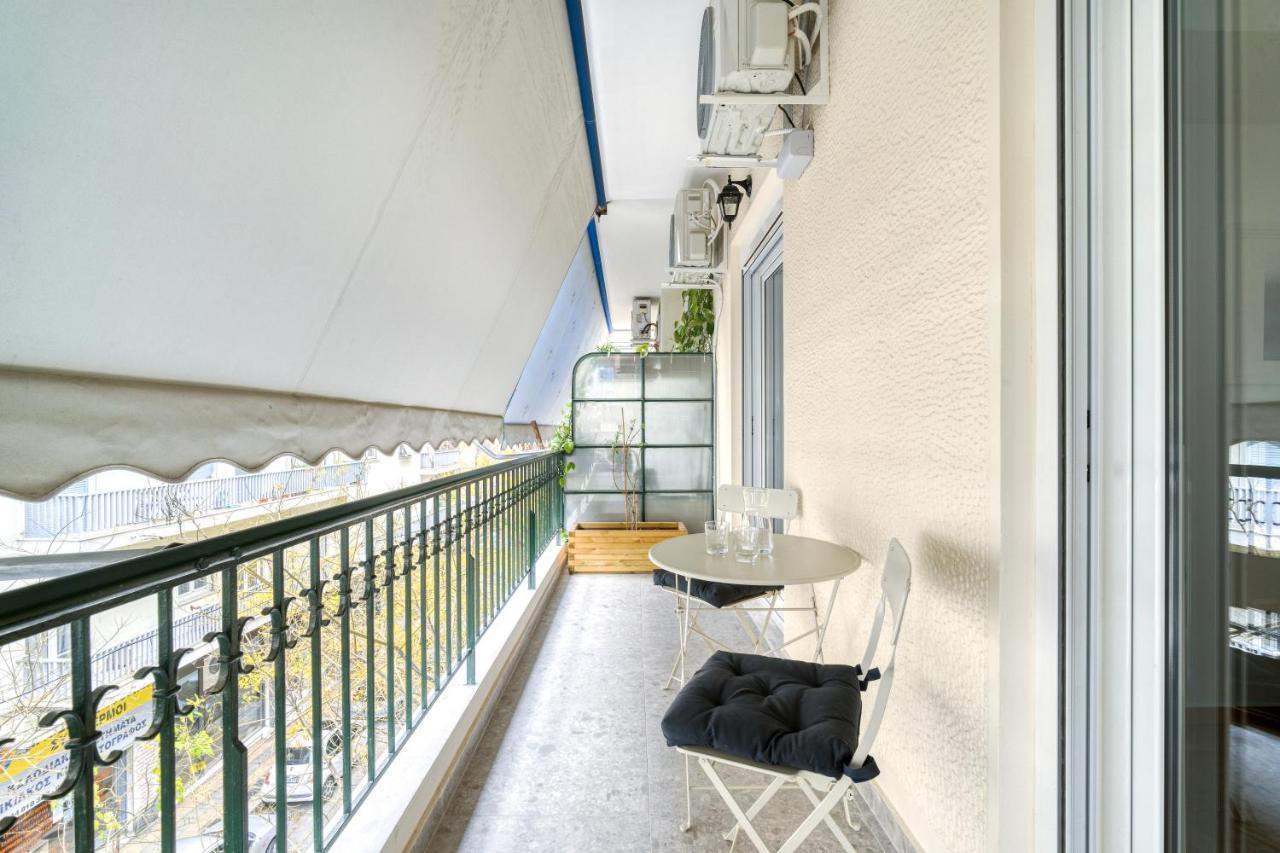 Stylish, Sunny New 2 Bedroom, Prime Central Athens Luaran gambar