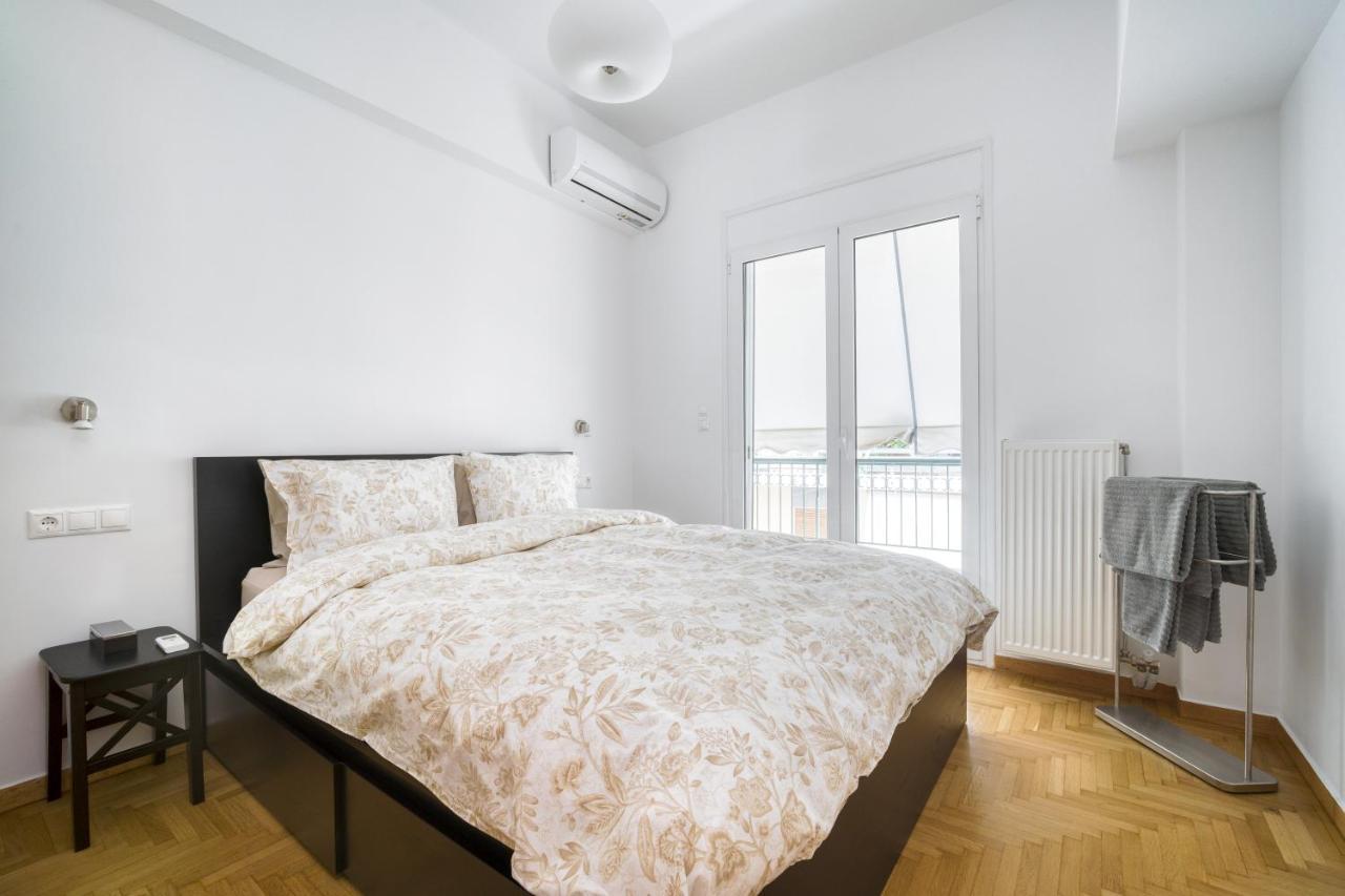 Stylish, Sunny New 2 Bedroom, Prime Central Athens Luaran gambar