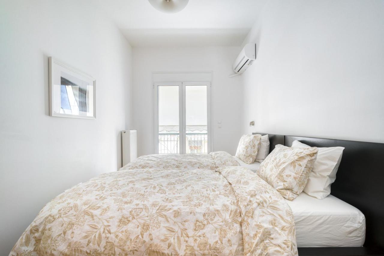 Stylish, Sunny New 2 Bedroom, Prime Central Athens Luaran gambar