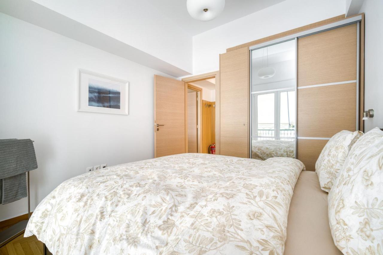 Stylish, Sunny New 2 Bedroom, Prime Central Athens Luaran gambar