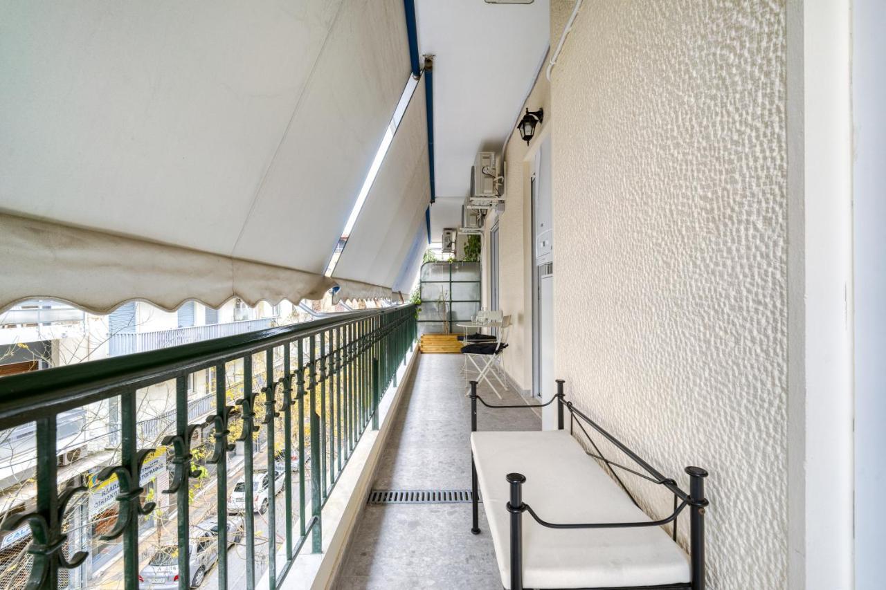 Stylish, Sunny New 2 Bedroom, Prime Central Athens Luaran gambar